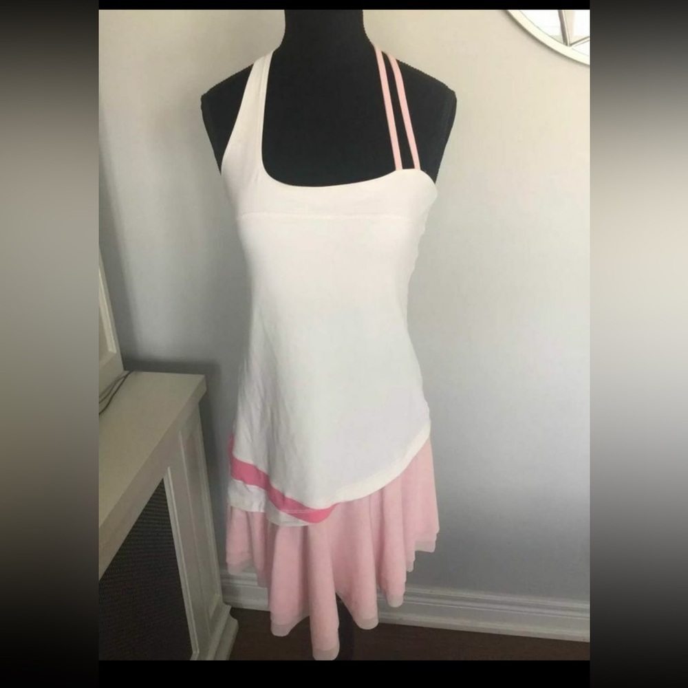 Lululemon clay Court Crush Tennis white and pink